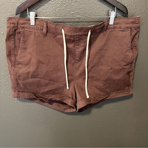 Torrid 3.5 Inch Pull-On Weekend Stretch Twill Short 3X - Picture 4 of 11